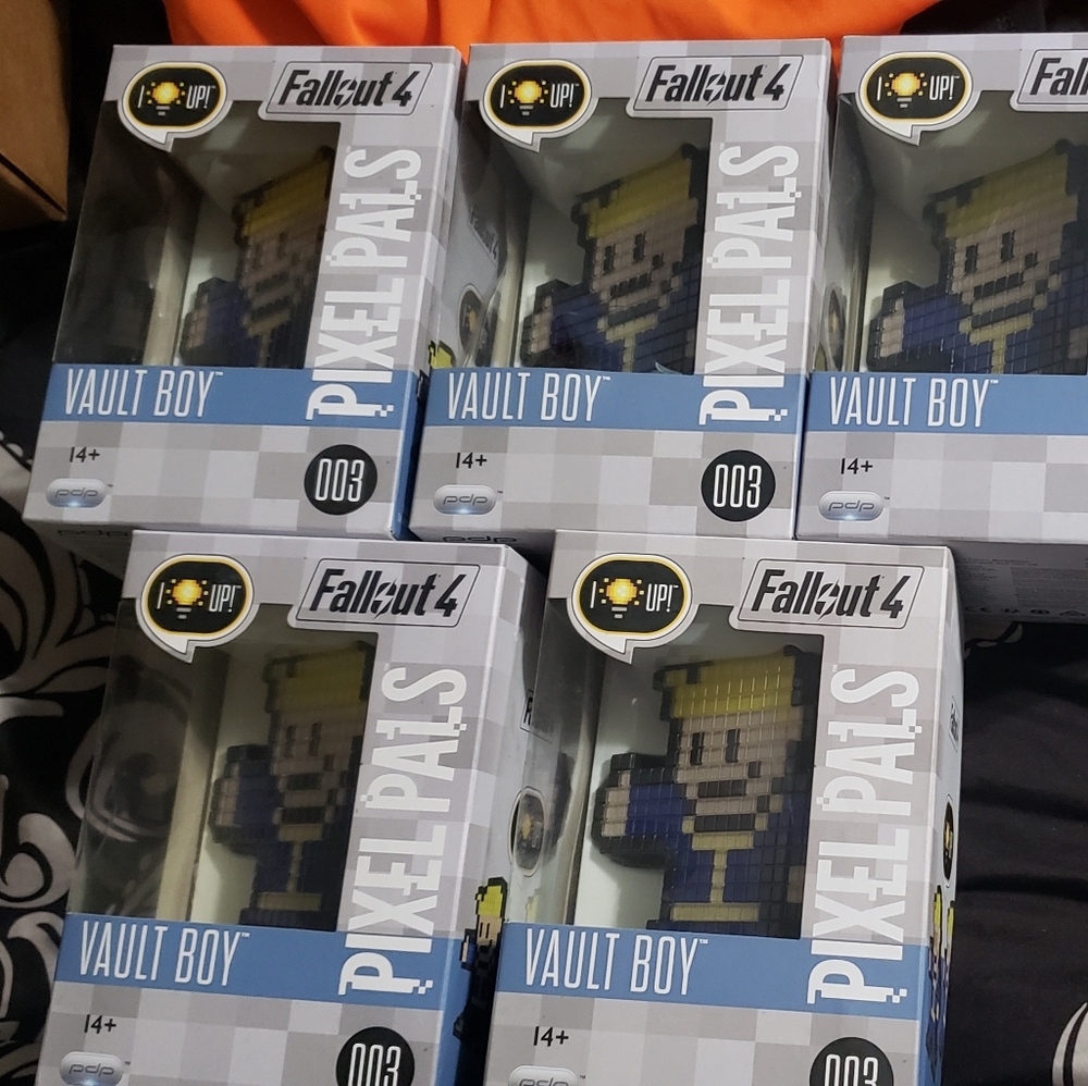 Pixel pals vault boy set of 5